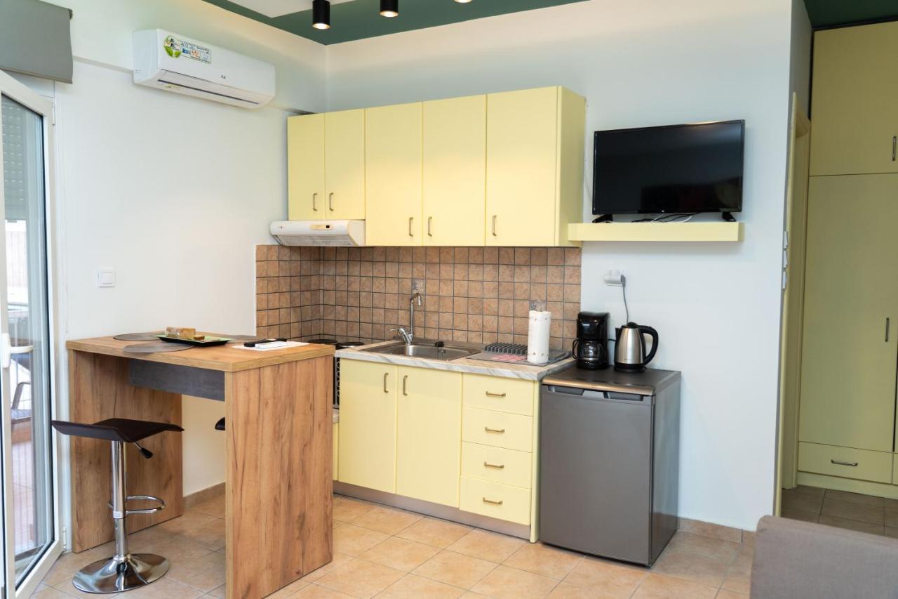 The Whole Packet A5 Center With Parking Apartment Larissa Exterior photo